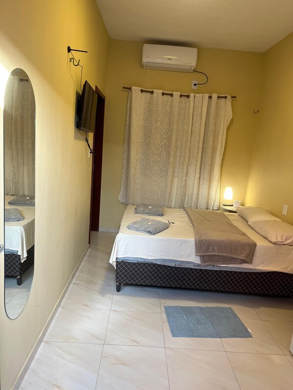 Kamar Double Premium, Bebas Asap Rokok, AC | Minibar, Wi-Fi gratis, dan seprai linen