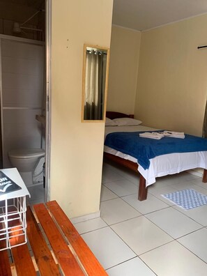 Triple Room, Non Smoking, Private Bathroom | Bathroom | Shower, towels, soap, shampoo