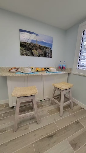 Dining - Gulf Front Sanibel Condo with Spectacular Views (Sanibel)