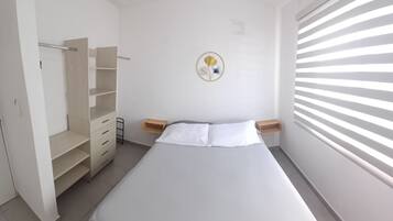 2 sovrum, strykjÀrn/strykbrÀda, gratis wi-fi och sÀngklÀder