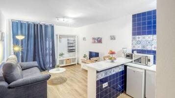 Nhà, 1 phòng ngủ, hiên | Nội thất