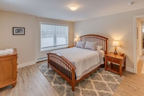 5 bedrooms, WiFi, bed sheets