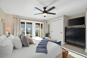 4 slaapkamers, reisbedje, wifi, beddengoed