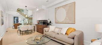 Luxury Modern Stay in Downtown Toronto! Brand New Executive House