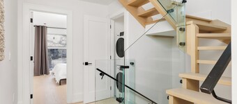 Luxury Modern Stay in Downtown Toronto! Brand New Executive House