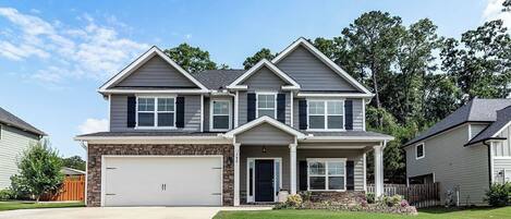 المنشأة من الخارج