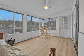 TV connectée, cheminée