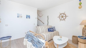 Unclassified image, 4 of 12, button - Global Casa Do - By Global Rental Holidays 7566 (Roses)