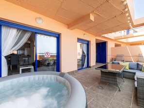 Hus - 4 soveværelser - terrasse | Udendørs spisemuligheder