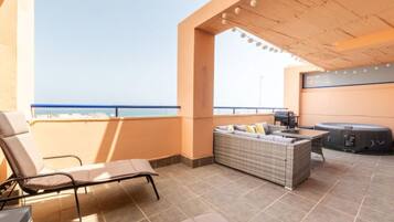 House, 4 Bedrooms, Terrace | Terrace/patio