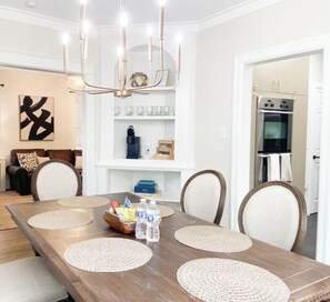 Dining - Refined West Reading Retreat - Steps from Penn Ave (West Reading)