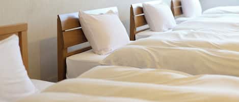 Habitación cuádruple, no fumadores | Wifi gratis y ropa de cama