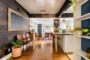 Interior - The Gonzales . Coziest, Homiest Stay in Austin (Austin)