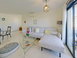 House, 4 Bedrooms, Terrace | Living area - Global Jardines del Pla 5949 (Javea)
