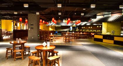 Prince Hotel By Secret Garden