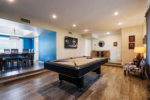 Games room - Pebble Retreat-Private Pool-Mins to ASU & Old Town (Tempe)