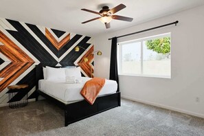 3 bedrooms, desk, iron/ironing board, travel cot