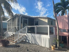 Exterior - Keys Living Retreat (Little Torch Key)