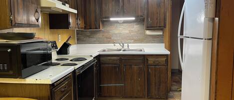 Microwave, oven, stovetop, coffee/tea maker