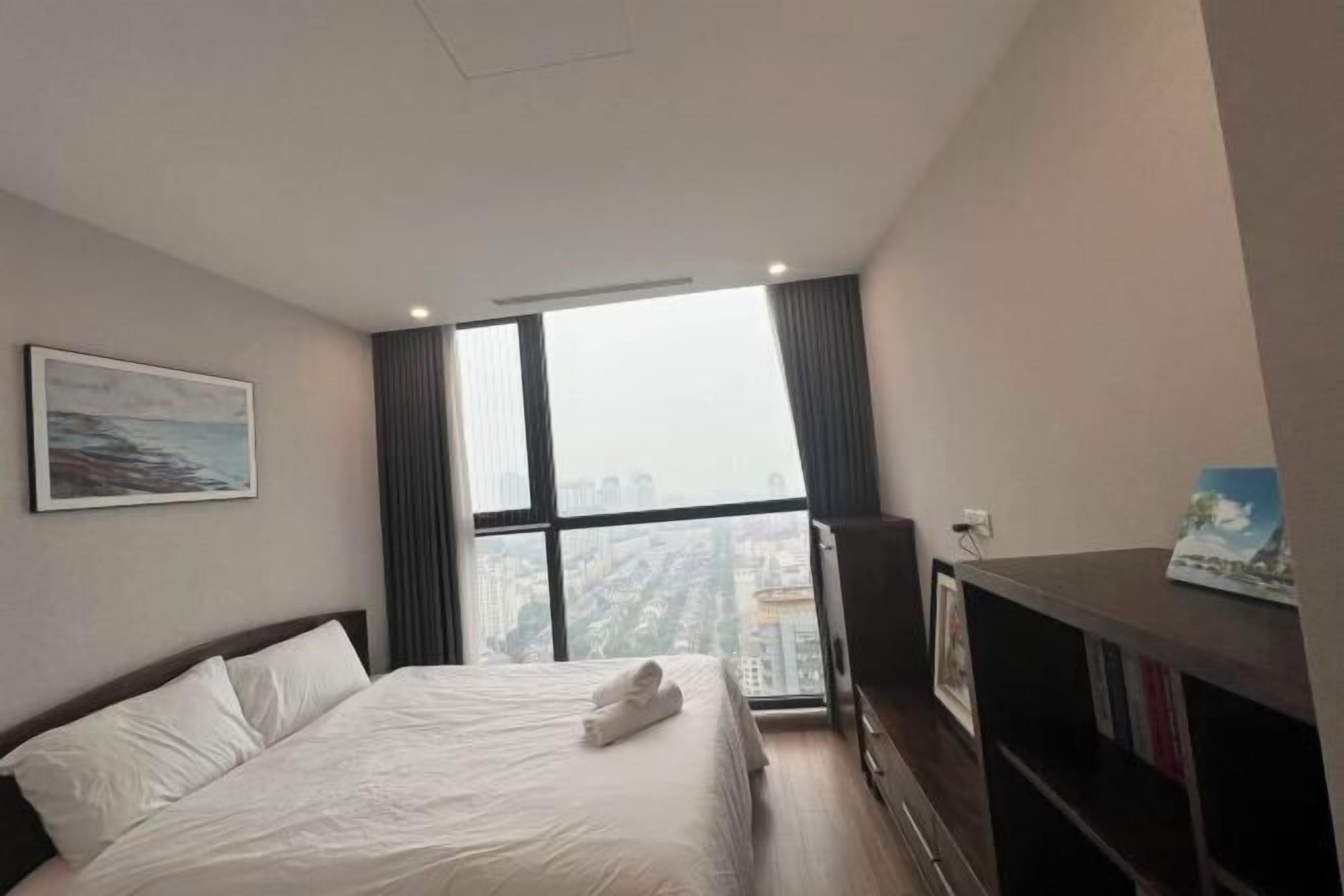 書桌、筆電工作空間、免費無線上網、床單