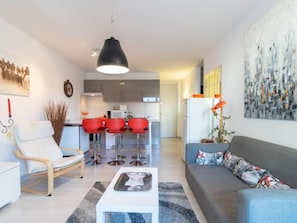 Casa, 4 quartos, terraço | Área de estar