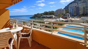 Ferienhaus, 2 Schlafzimmer, Terrasse | Speisen im Freien