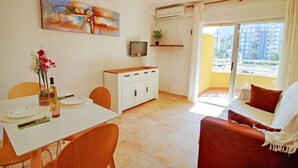 Ferienhaus, 2 Schlafzimmer, Terrasse | Innenbereich