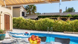 House, 4 Bedrooms, Terrace | Outdoor dining