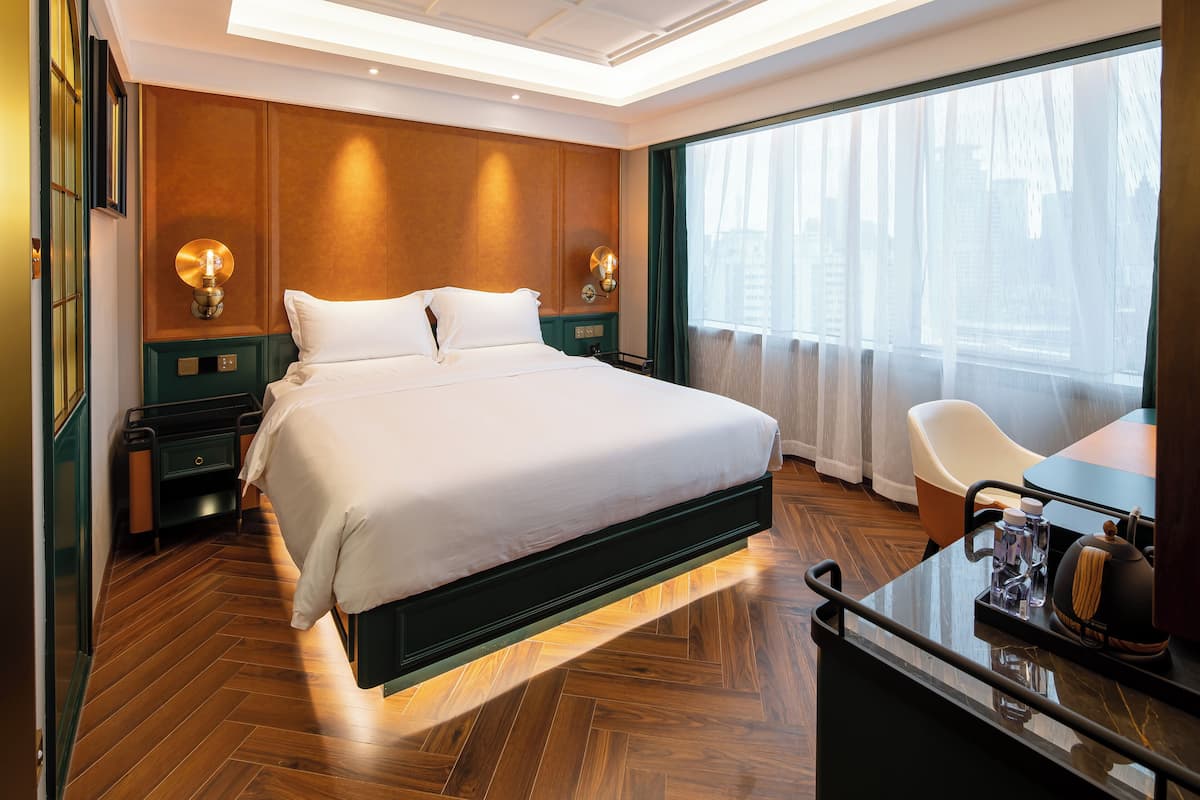 Luxury Double Room, City View | Pemandangan dari bilik