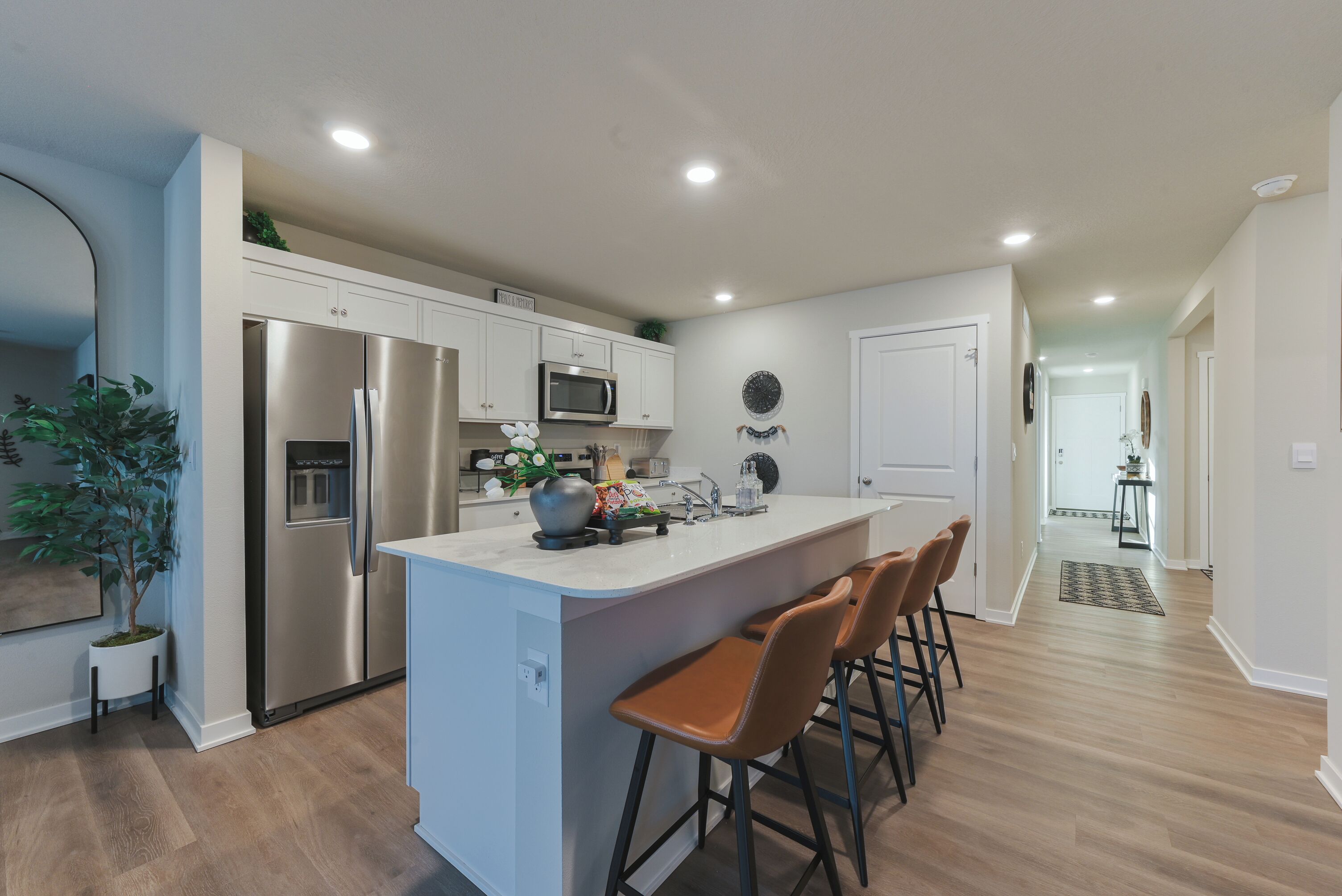 Refrigerador, microondas, horno, placa de cocina