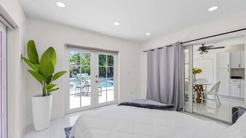 5 chambres, fer et planche à repasser, Wi-Fi