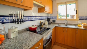 House, 3 Bedrooms, Terrace | Private kitchen - Global Medina del Sol I 7762 (Denia)