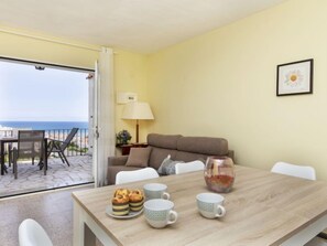 House, 3 Bedrooms, Terrace | Outdoor dining