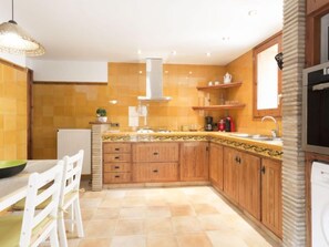 House, 2 Bedrooms, Terrace | Interior - Global Joli - By Global Rental Holidays 7861 (Roses)