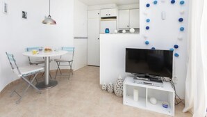 Ferienhaus, 3 Schlafzimmer, Terrasse | Speisen