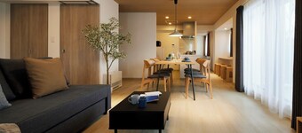 Minn Kitahiroshima Station East