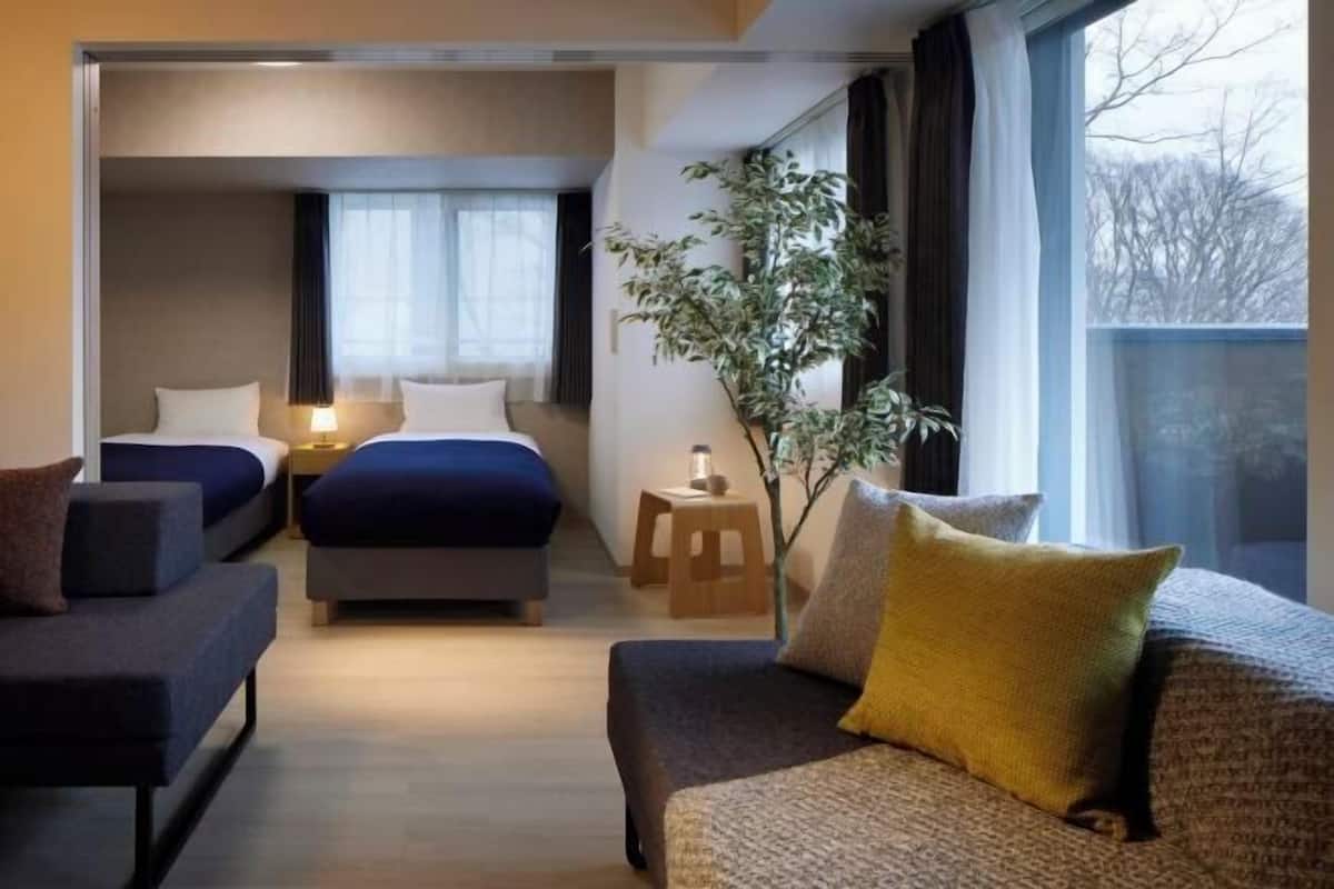 2 bedrooms, in-room safe, desk, free WiFi