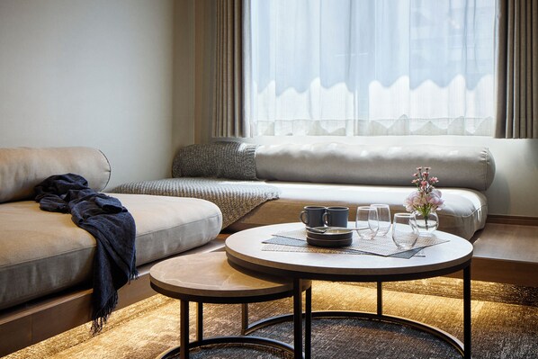 Appartement Deluxe, 2 chambres | Couette en duvet, coffre-fort, accĂšs au Wi-Fi (inclus), literie fournie