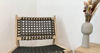 Modern 2-Bedroom Apartment Near Messe | 2-4 Guests