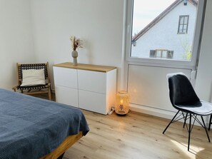 Desk, free WiFi, bed sheets