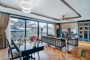 Premier-Apartment, 2 Schlafzimmer, Stadtblick | Innendetails