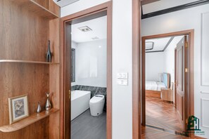 極品公寓, 3 間臥室, 城市景觀 | 迷你吧、布置獨特、書桌、筆電工作空間