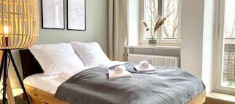 Bright and Comfortable 1BR Flat in Augsburg