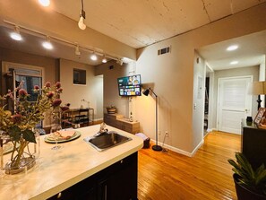 Interior - Ground floor flat at Virginia Highlands (Atlanta)