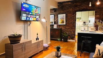 Fernseher, Stereoanlage