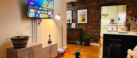 Fernseher, Stereoanlage