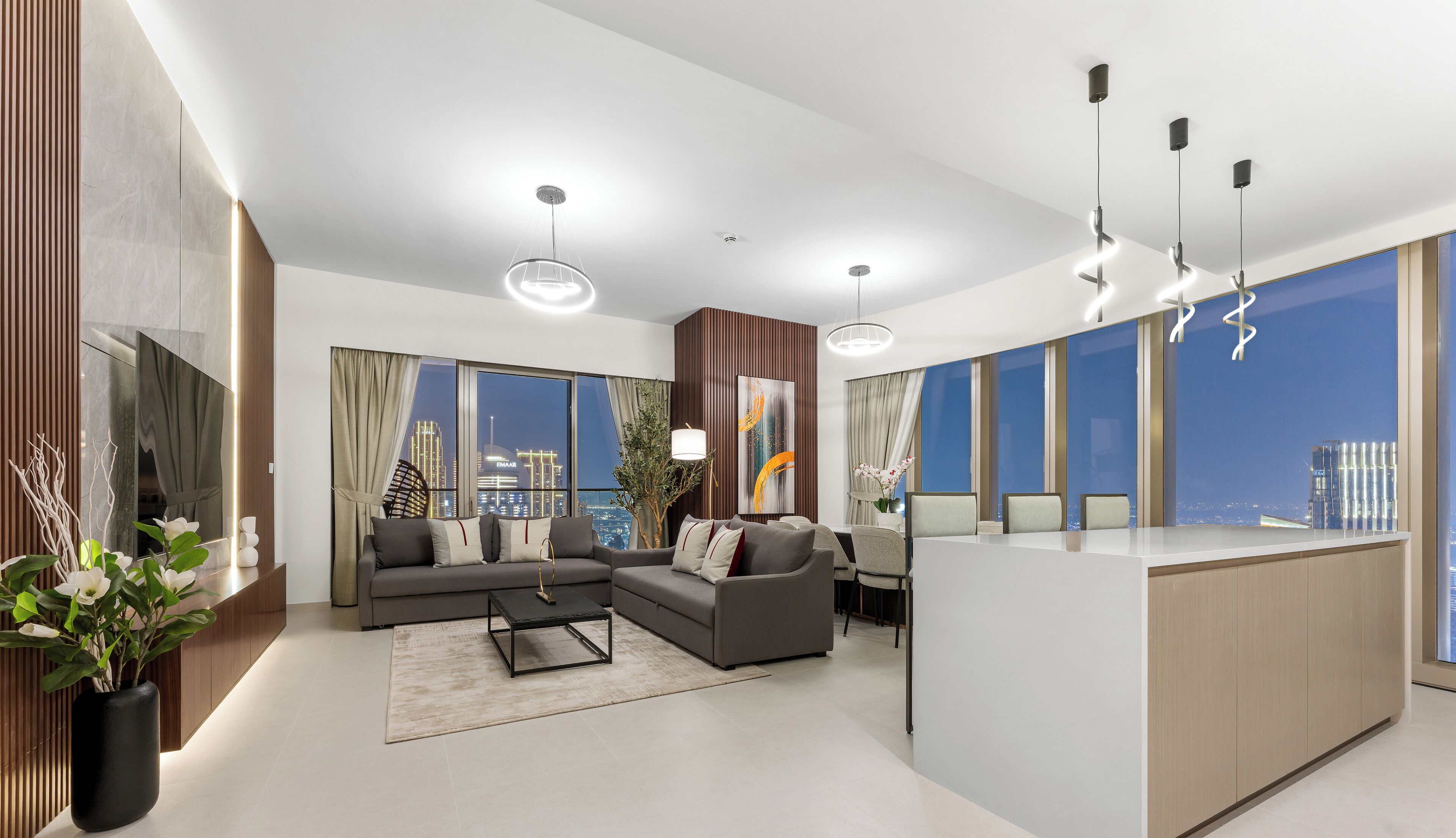 Three Bedroom Two Bathroom Apartments with Burj Khalifa & Dubai Fountain Views | Free WiFi, bed sheets