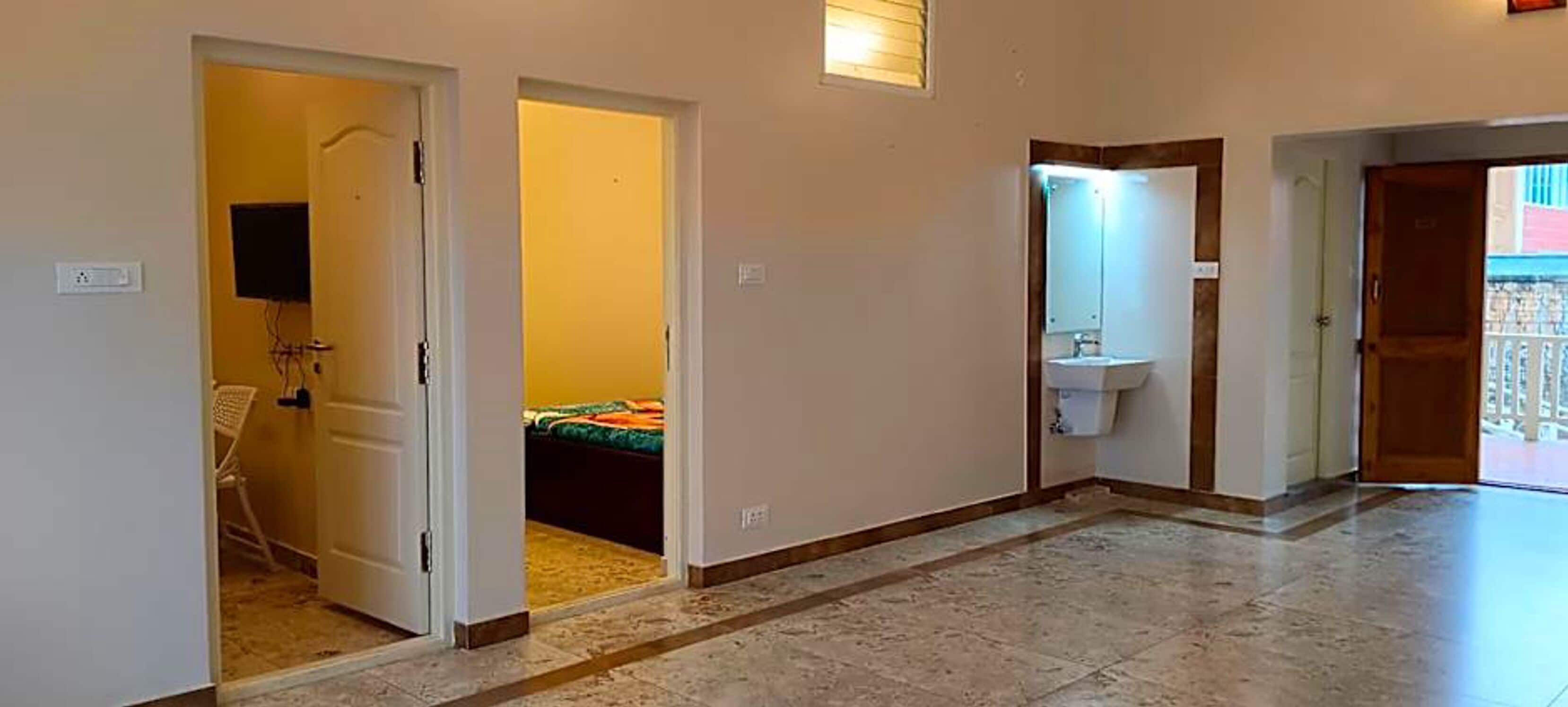 Familiestudio | Skrivebord, wi-fi (inkludert) og sengetøy