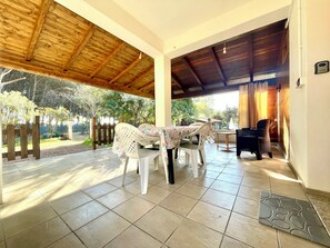 Outdoor dining - "  Sea  Breeze  Home " (Lotzorai)