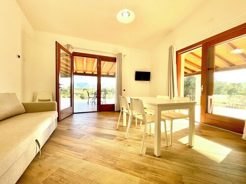 " Cronta Apartments Deluxe with Terrace "